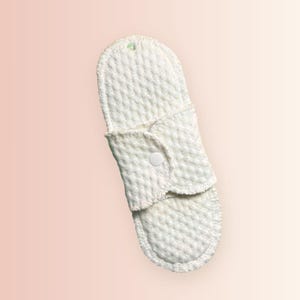 Organic Cotton Cloth Pad: Antimicrobial Reusable Pantyliner