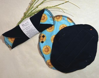 Pack of 4 or 6 Reusable Menstrual Pad/Sun Flower Print/Liners/Regular/Heavy Flow/ Eco PUL & Organic Cotton Absorptive Core/ Super Soft Cloth