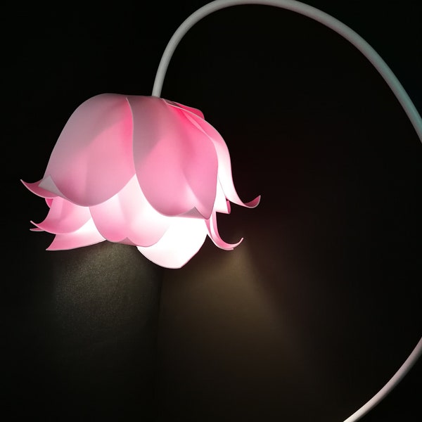 Elegante iluminación de suelo / Lámpara de nueva forma / Acento rosa pastel / Luz llamativa / Campanilla / Campanilla / Regalo único de inauguración de la casa