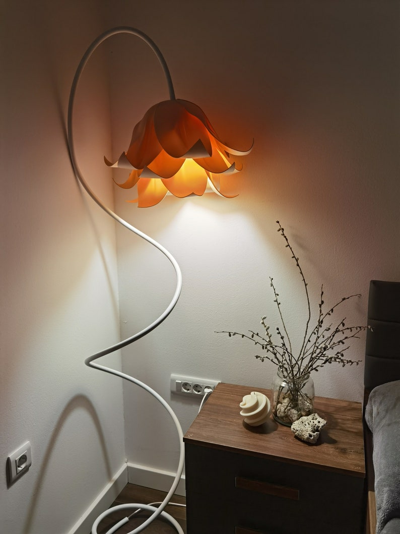 Modern floor lamp for warm,elegant home,Powder rose/beige standing lamp, bluebell shaped light shade, Unique housewarming or birthday gift, image 6