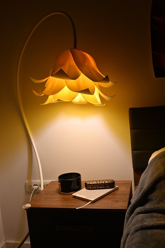 Flower shaped sale floor lamp