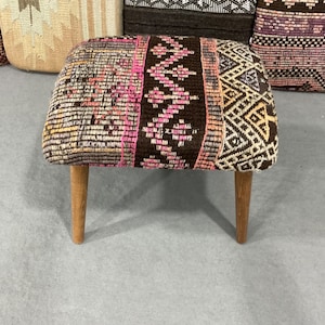 Vintage Turks tapijt: handgeknoopte poef kelim
