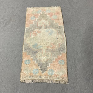 Small Vintage Turkish Oushak Rug: Red and Gray Wool Doormat