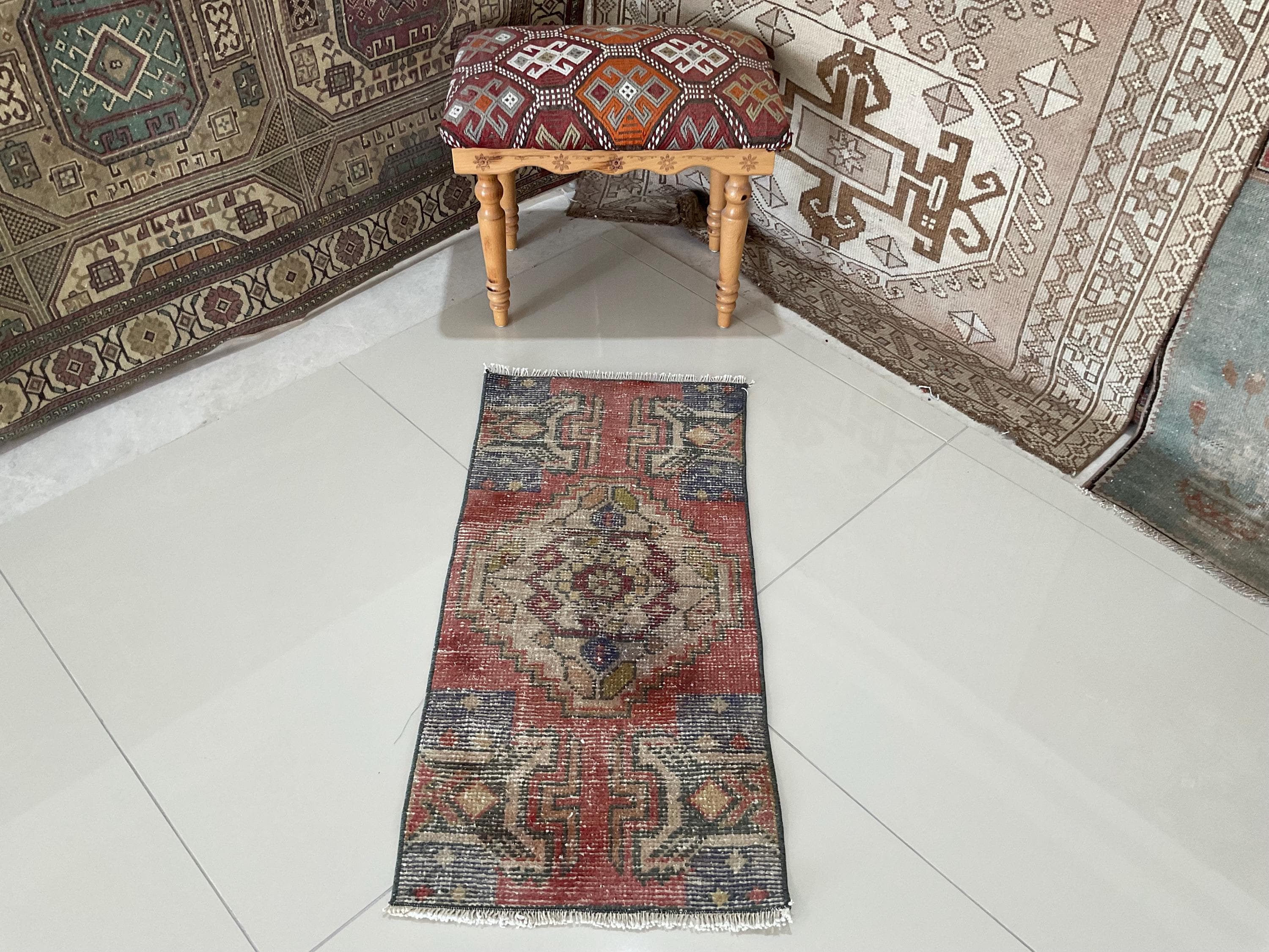 Vintage Turkish Wool Rug, Soft Red Doormat (1.4x2.9 Ft) - Etsy