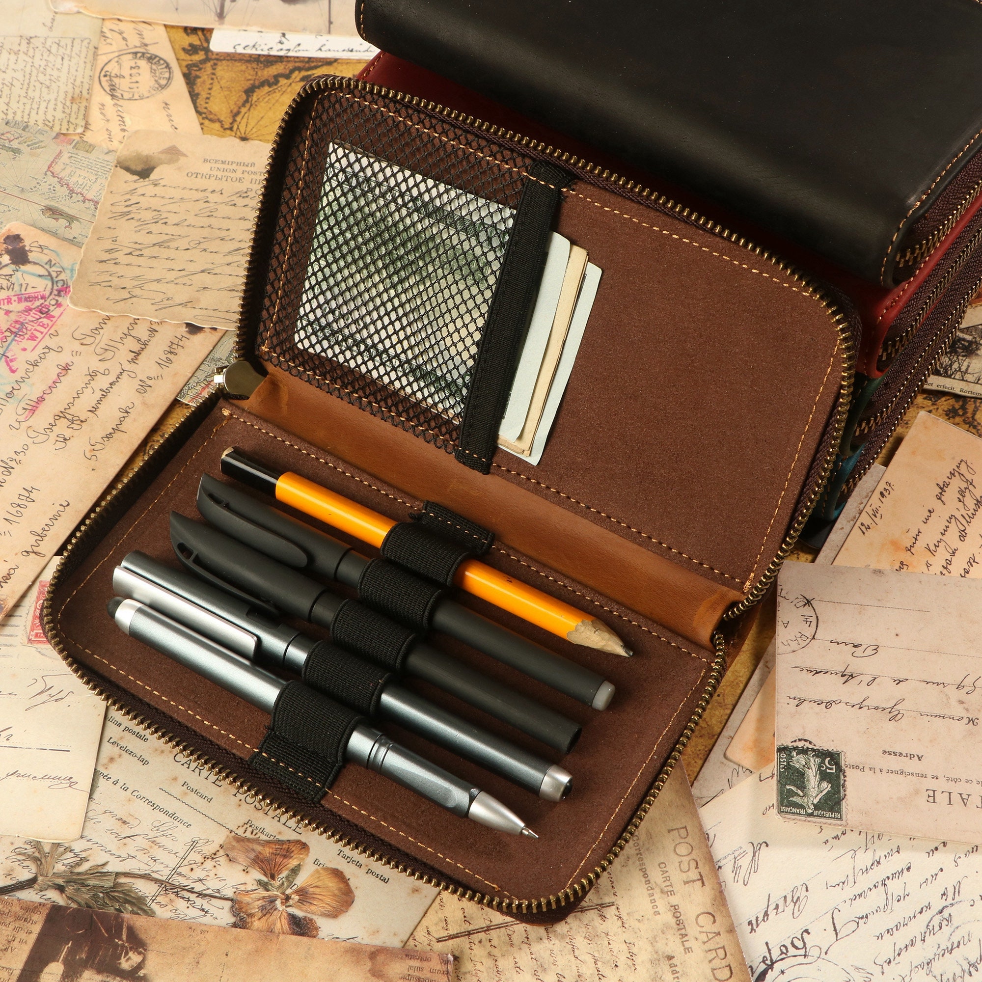 イザベル Personalized Leather Zipper Pen Case: Handmade Rustic Pencil