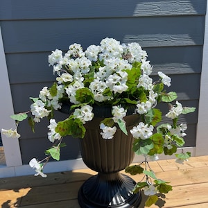 Medium Faux White Geranium Bundle, UV-Protected Outdoor Flowers for Porch Planters, Patio Pots, Window Boxes, Small Urns, Summer Decor