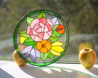 Panel de vitral con flores de peonía: atrapasol y regalo para el Día de la Madre