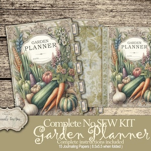 Op de afbeelding: Een complete naaiset voor een tuinplanner. De set bevat 15 journaliseringspatronen, die 8,5 bij 5,5 inch meten wanneer ze gevouwen zijn. De omslag heeft een vintage-stijl illustratie van een tuin met groenten en bloemen.