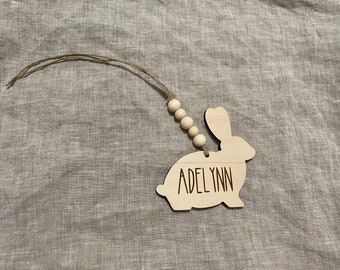 Wooden Bunny Easter Name Tag with beads  // Easter Basket Name Tag // Engraved Bunny Name Tag // Easter Name Tag // Easter gift tag