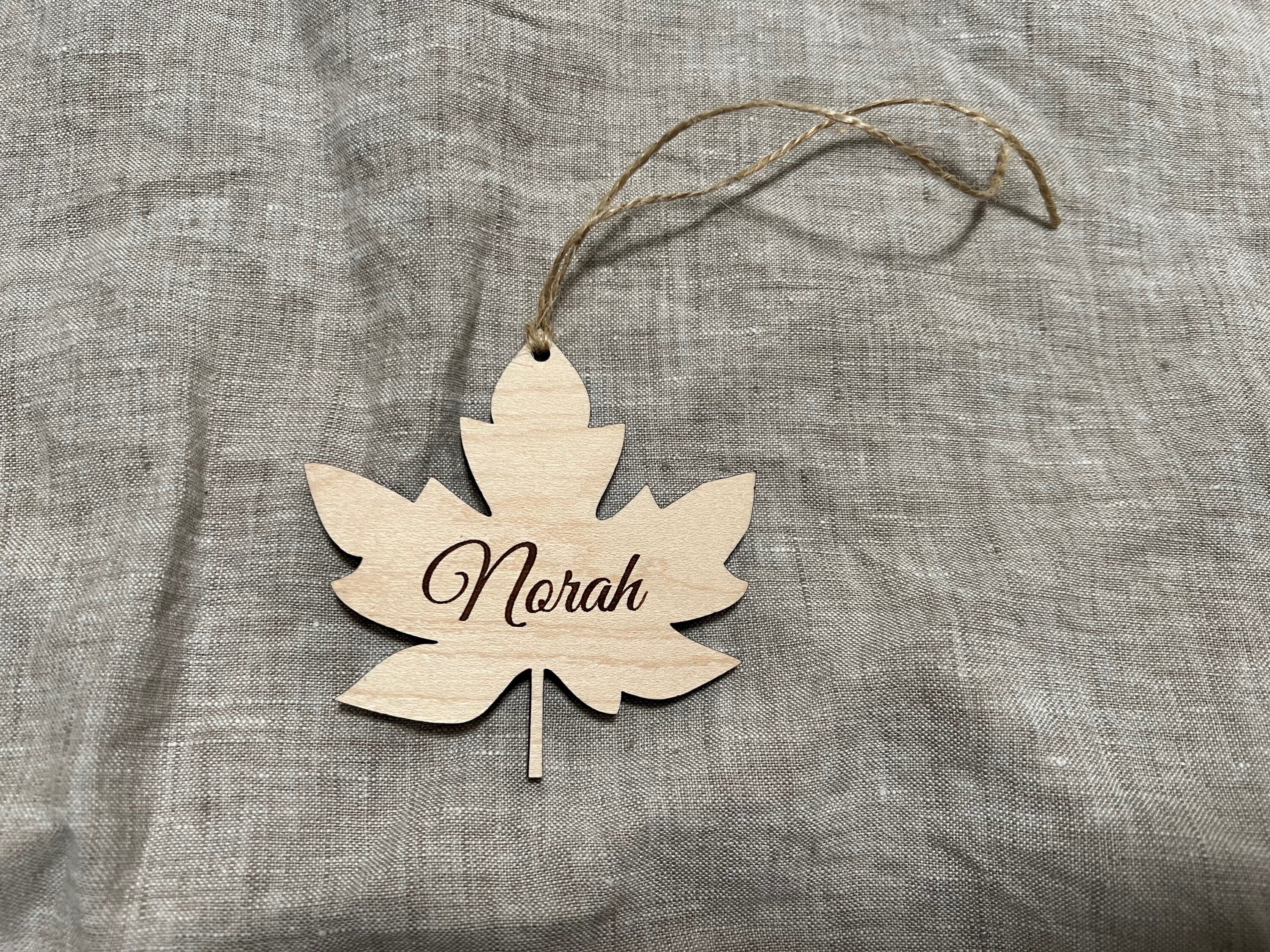 Wooden Leaf Name Tag // Thanksgiving Name Tag // Engraved Leaf Name Tag ...