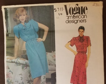 UNCUT Vogue 2711 American Designers: Diane von Furstenberg Sewing Pattern, Size 10, Misses' Dress, Belt and Tie