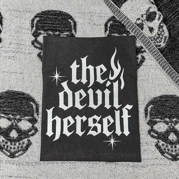 Le diable elle-même, fille alternative, chemise gothique, chemise alternative, fille gothique, l'enfer était ennuyeux, pas Satan aujourd'hui, chemise sarcastique, cadeau goth