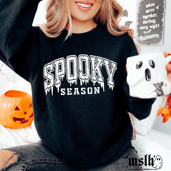 Sweat-shirt de la saison fantasmagorique, chemise fantasmagorique, sweat à capuche d'Halloween, chienne fantasmagorique, fille fantasmagorique, chemise d'Halloween, chemise de la saison fantasmagorique, chemise gothique, ALT