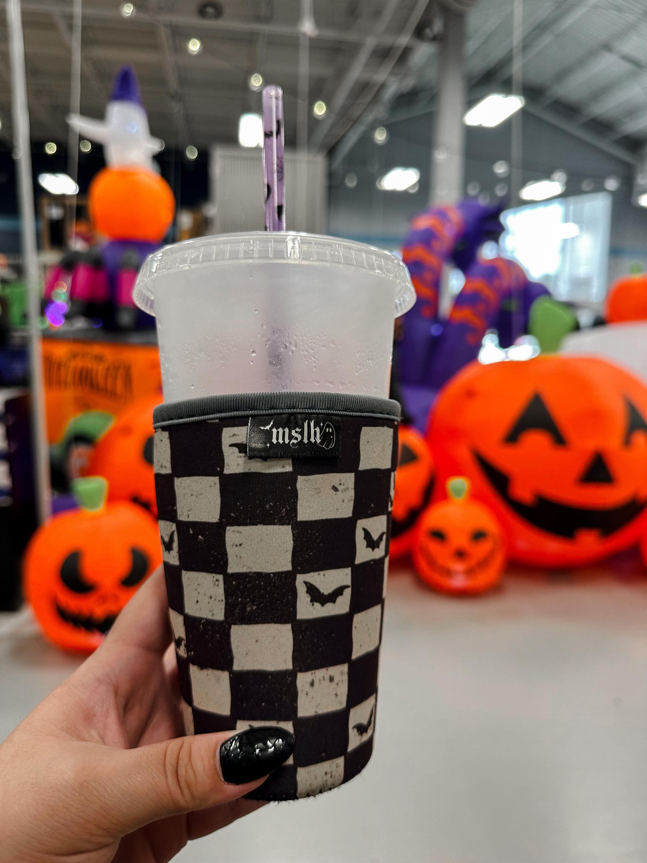 Checkered bats Coffee Cup Sleeve, Cup Sleeve for 22-24oz, bats insulated cup sleeve, iced coffee cup sleeve, spooky gift cup sleeve, bats