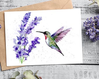 Tarjeta de felicitación con impresión artística original: Colibrí, acuarela, flores de lavanda.