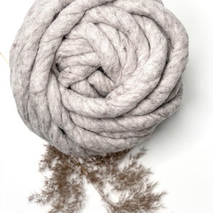 Filato sospeso da parete in macramè. Filo di filato di lana macramè. Filati grossi di macramè. Zero rifiuti Macrame. Progetti Macramè fai-da-te. Kit filati per tessitura