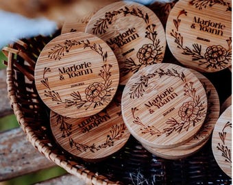 Customizable magnetic bottle opener for weddings, guest gifts, and birthdays