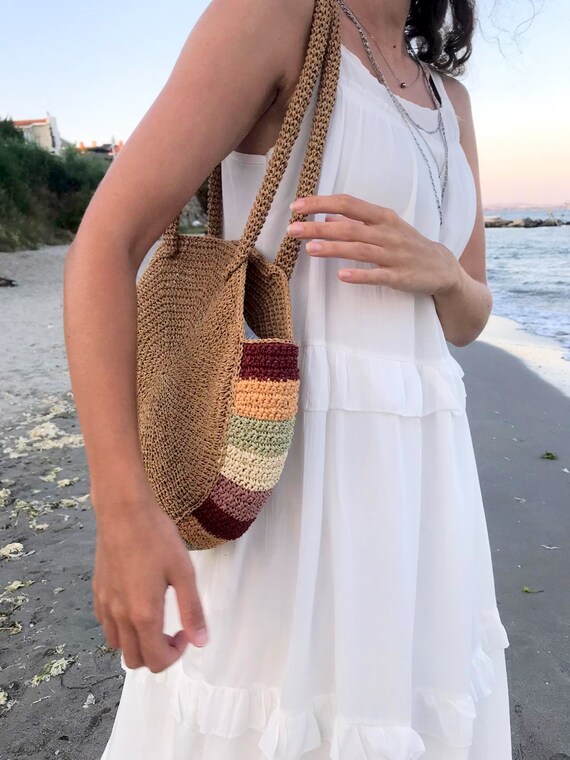 Summer Large Straw Tote Shoulder Bag Round Handmade Crochet Bohemian  Handbags Raffia Beach Bag for Wome - China Bag and Plastic Tote Bag price