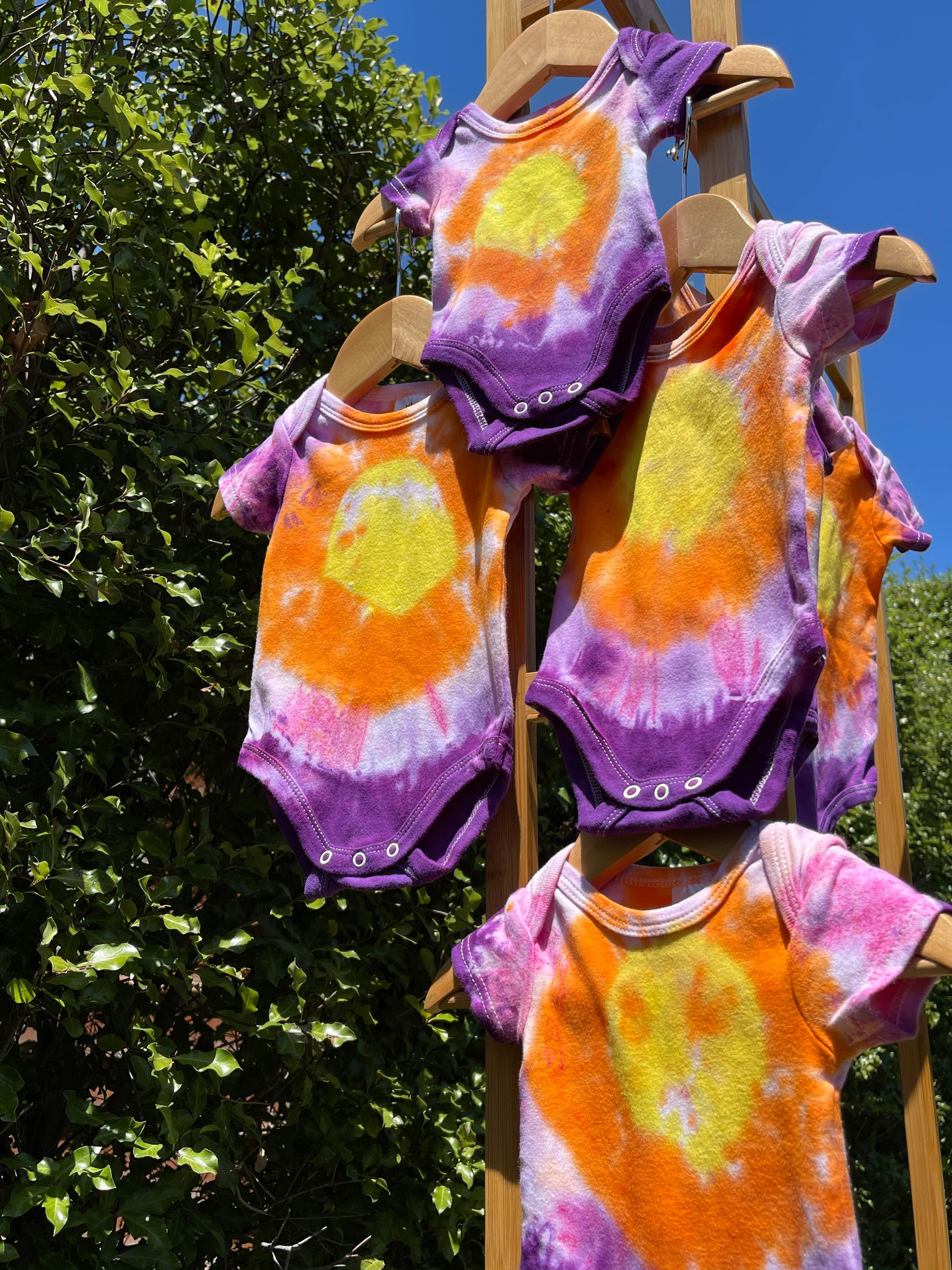 tie dye bebe