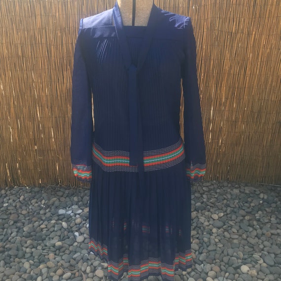 Vintage Twopiece Set with Tie
