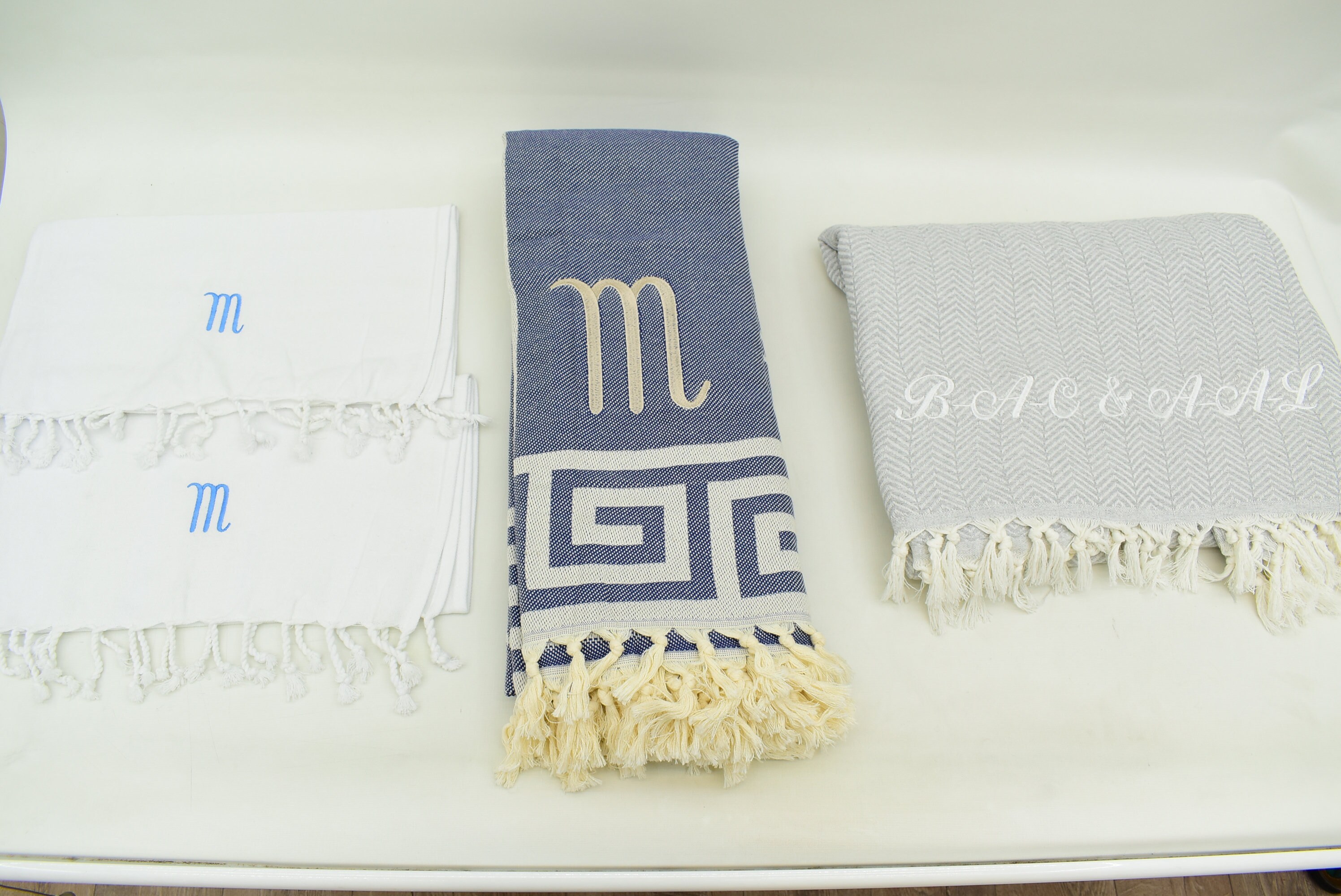 Monogram Embroidering Bathrobes Monogramming Aprons Etsy