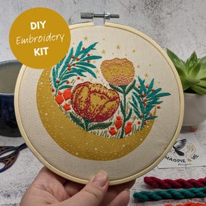 DIY luna flowers embroidery hoop kit / mustard print flower moon / 6&quot; hoop creative stitch / mindful crafting / suitable for beginners