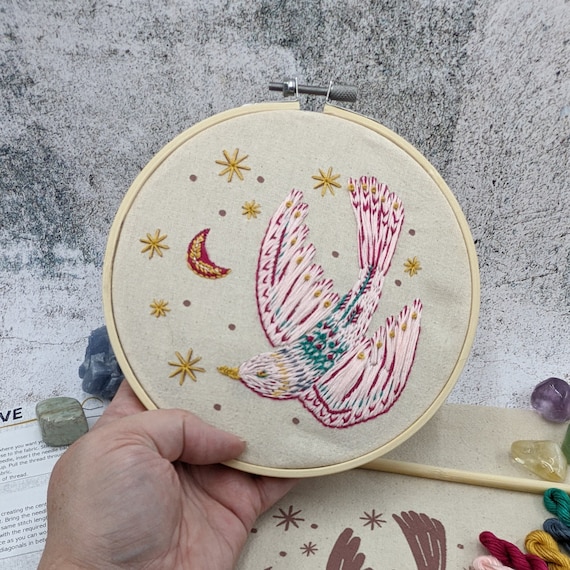 鳥の刺繍枠キット：フォークアートスクリーンプリント、6インチ - Etsy 