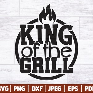 Op de afbeelding: Zwart-wit grafisch ontwerp met een cirkel en vlammen bovenaan. De tekst in de cirkel luidt "KING of the GRILL".