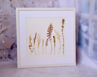 Christmas Day Gift Idea,Pressed Wildflowers Art,Pressed Wildflowers Framed,Mum frame, Mum Gift, Gift for Parents, Gift from Daughter