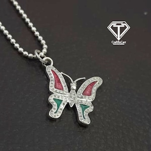 パヴェダイヤモンドバタフライペンダント：スターリングシルバージュエリー（18 x 16 mm）