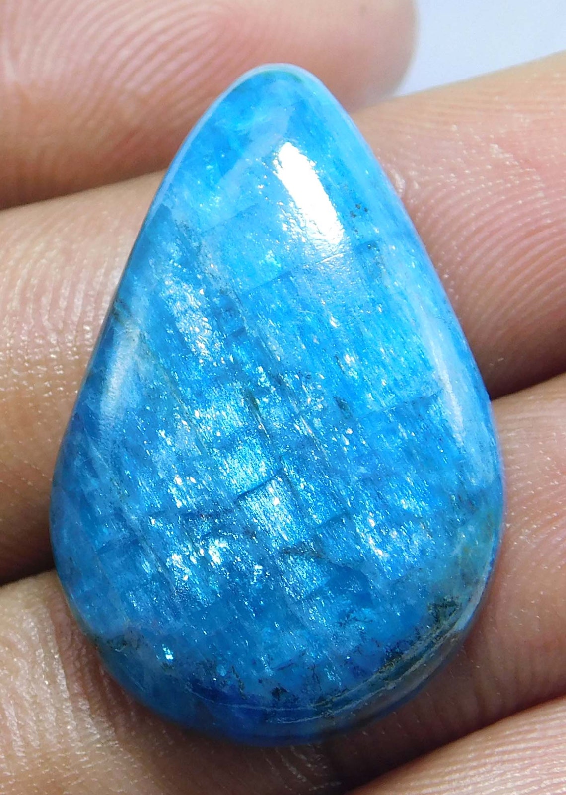 apatite cabochon