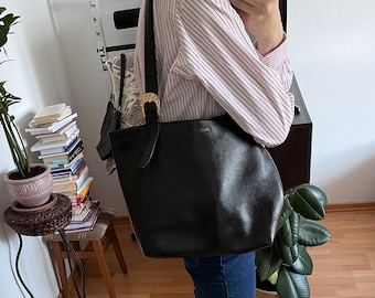 Nina Ricci vintage black tote leather bag