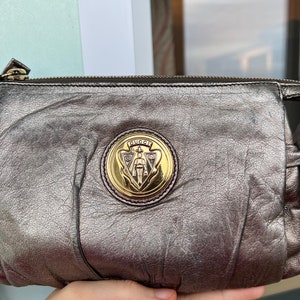 Gucci Vintage GG Supreme Kiss Lock Coin Pouch (SHF-xxZ0al)