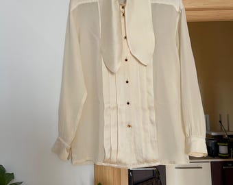 Escada vintage light beige silk blouse size M