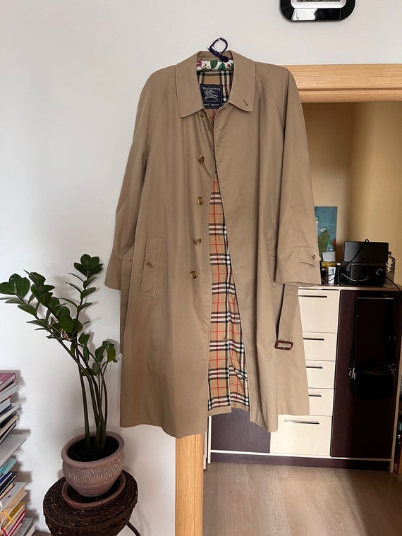 Burberry trench coat belt hotsell