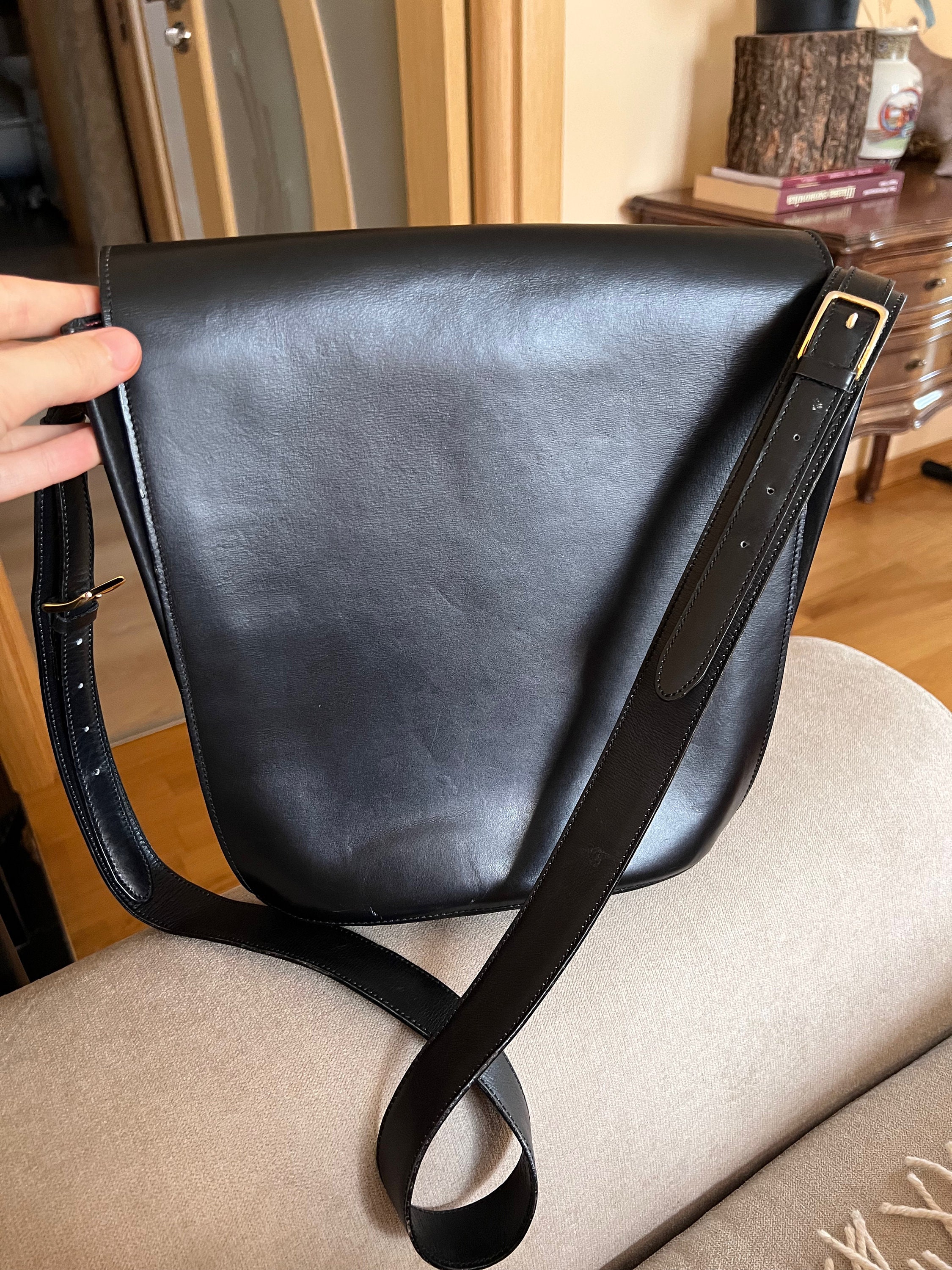 Celine Black Vintage Leather Authentic Shoulder Bag With a Celine Black Vintage Leather Authentic Shoulder Bag With a