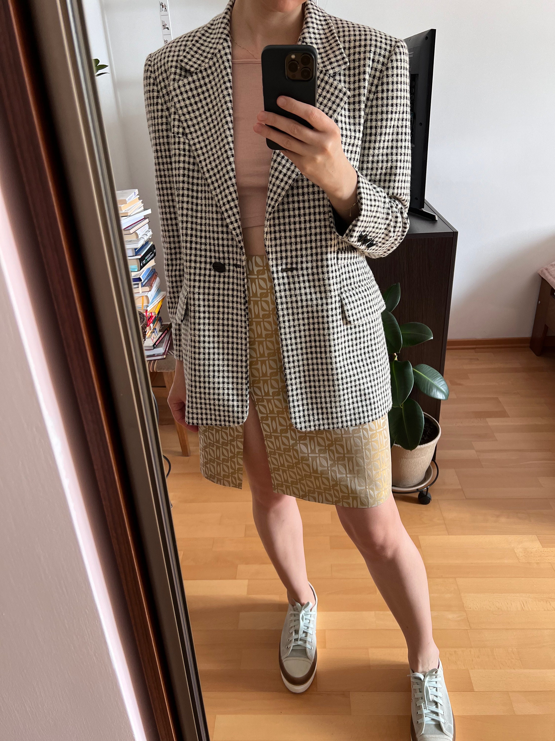 専用出品　Ｅscada レザージャケット　ヴィンテージ　M 黒、白 25AW/セットアップ対応】テーラード レザージャケット【予約