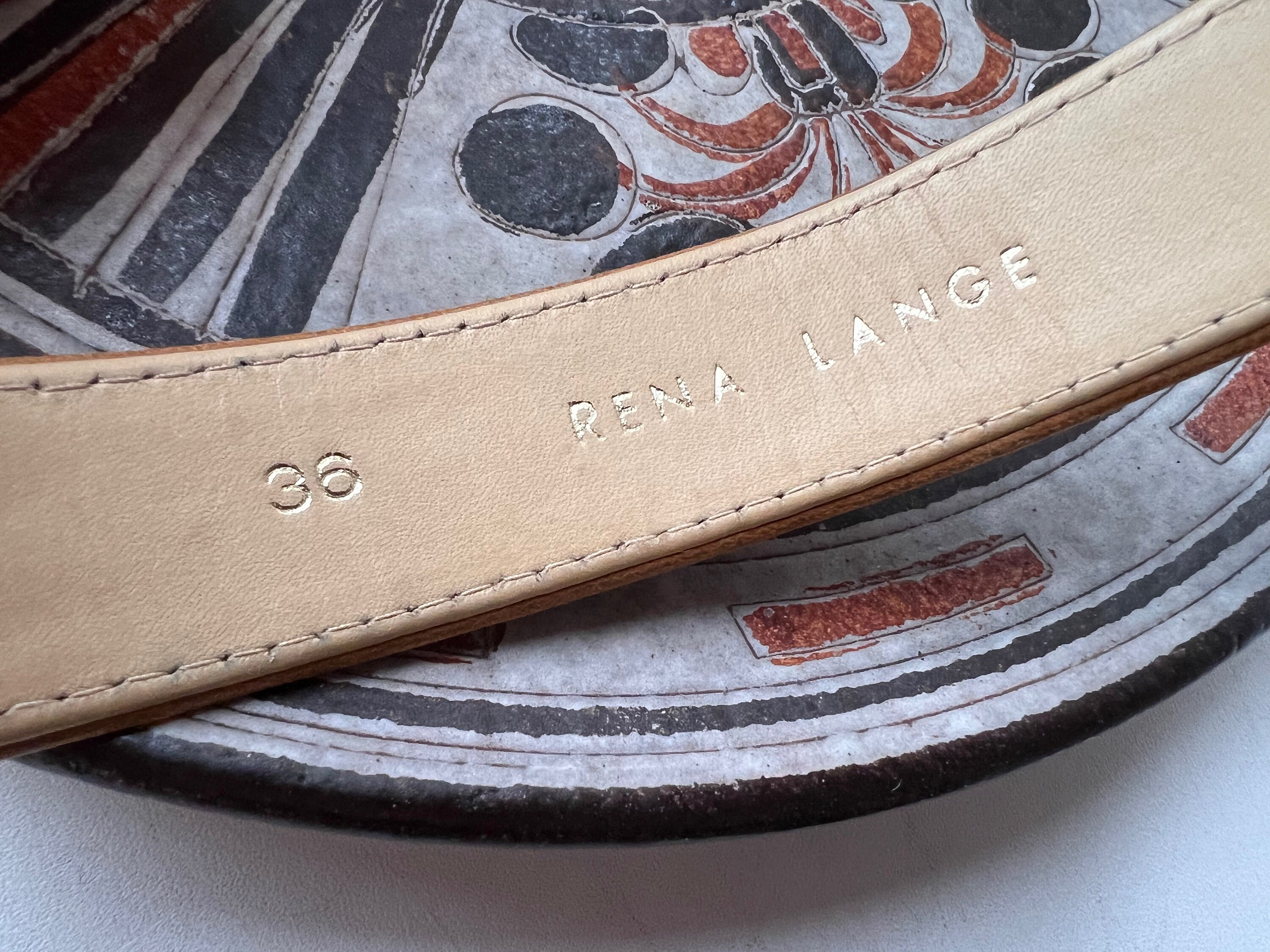 Rena Lange Beige and Black Leather Vintage Logo Belt Size M  display picture 1