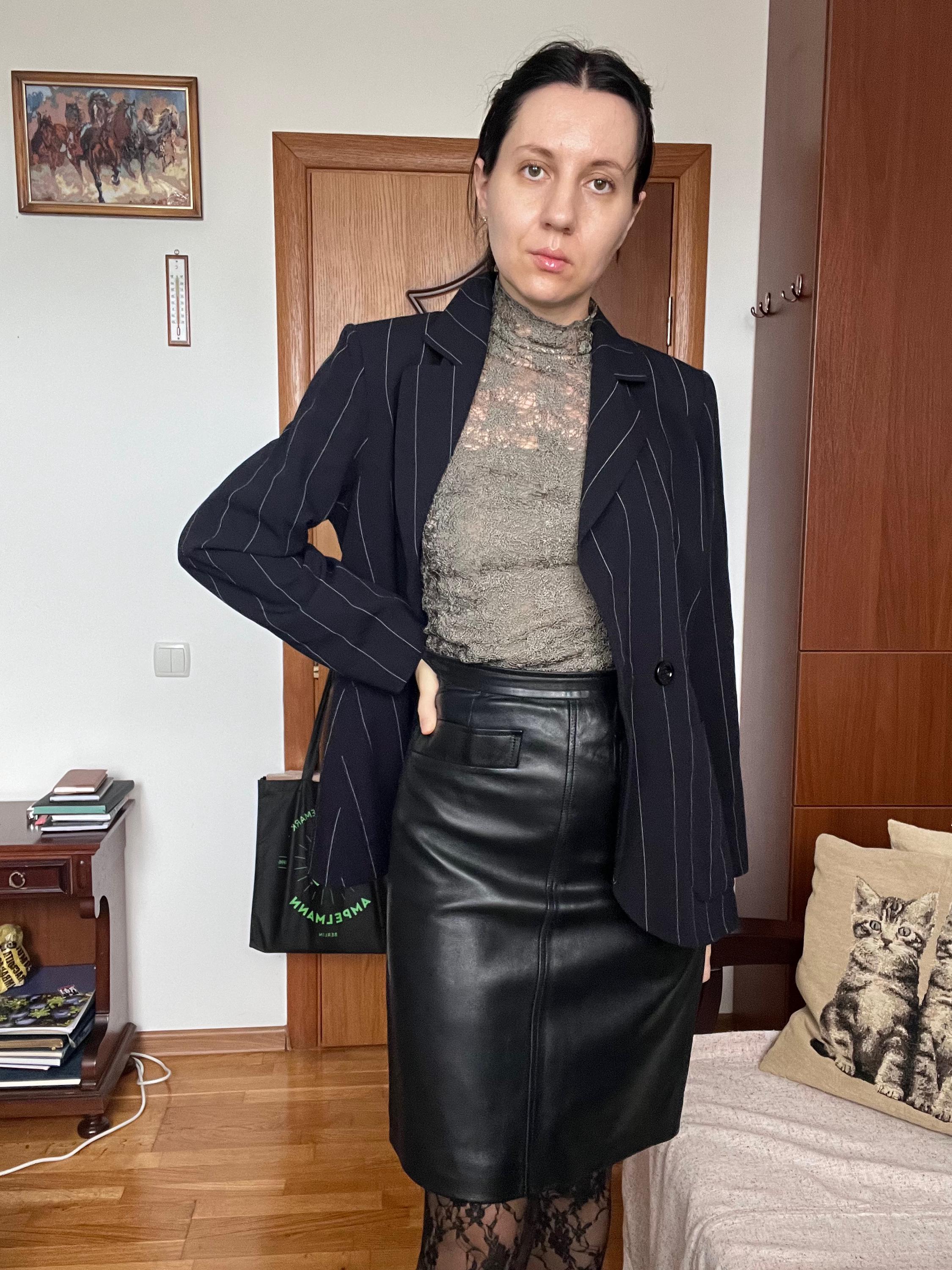 90s YSL Saint Laurent Rive Gauche Black Leather Skirt – Made in