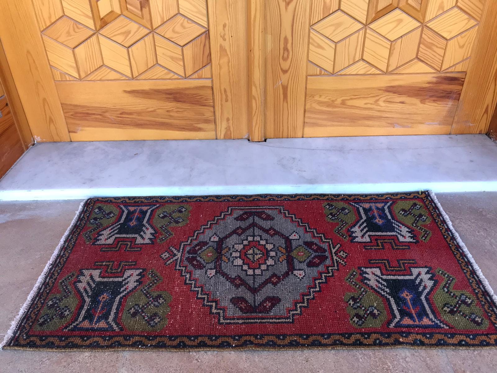 Rug floor rug small floor rug Rugs floor rug meaning Area Etsy