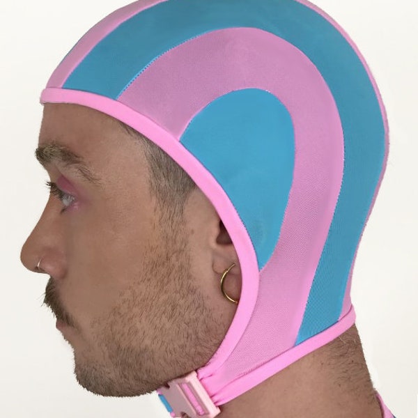 Stripe swim cap with chinstrap and buckle detail - Pink & Blue