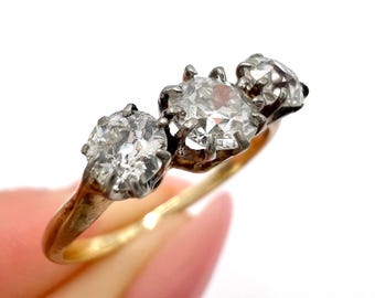 Antique 18ct Yellow Gold, 1920s 0.85 Carat Diamond Three Stone Trilogy Ring