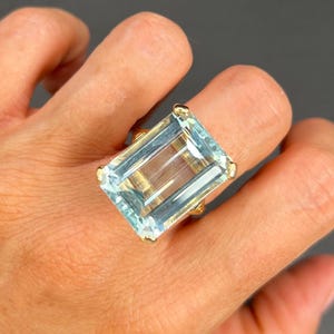 Vintage 14ct Yellow Gold, 1980s Large 19.64 Carat Aquamarine & Baguette Cut Diamond Cocktail Ring