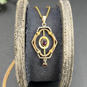 Antique 9ct Yellow Gold Stamped, Art Nouveau Garnet Drop Pendant