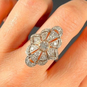 Antique 18ct White Gold & Platinum, Original 1920s Art Deco Upfinger Diamond Ring