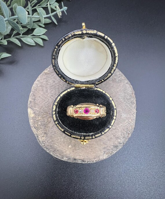 Antique 18ct Gold, Ruby & Diamond Five Stone Gyps… - image 2