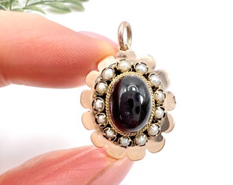 Antique 9ct Rose Gold, Edwardian Cabochon Garnet & Seed Pearl Pendant