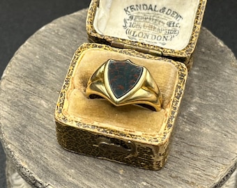 Vintage 18ct Yellow Gold, Bloodstone Shield Signet Ring, Circa 1920