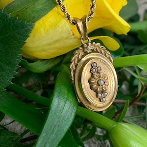 Victorian Gold & Seed Pearl Locket image 8