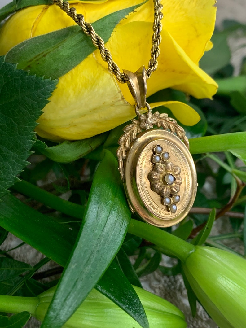 Victorian Gold & Seed Pearl Locket image 8